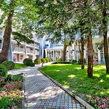 Ralitsa Aquaclub 4*