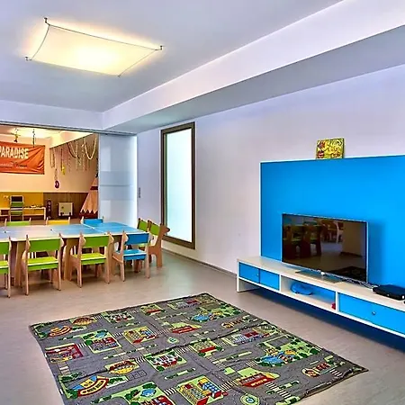 Ralitsa Aquaclub 4*